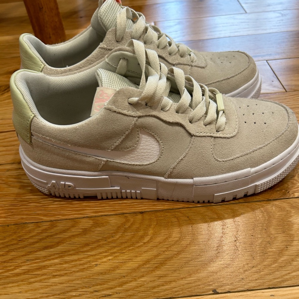 Nike Air Force 1 Sneaker